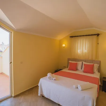 Calista Denize Sifir 8 Kisilik Pearl 7 * Fethiye